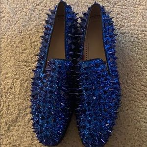 BLUE SPIKED DRESS SHOES
